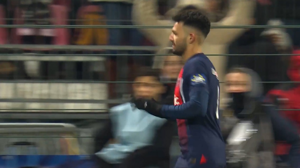 گل سوم پاری سن ژرمن به اورلینز (راموس)