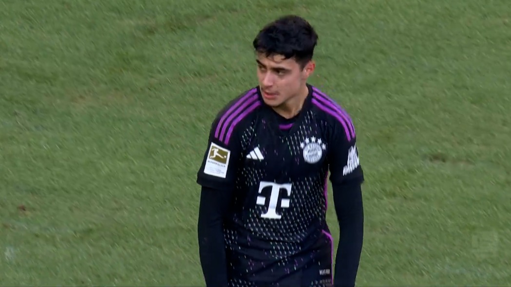 گل اول بایرن مونیخ به آگزبورگ (پاولوویچ)