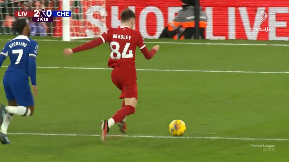 گل دوم لیورپول به چلسی (بردلی)
