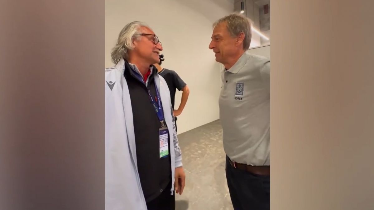 خوش و بش پیتر شگرت سرمربی تاجیکستان با یورگن کلینزمن