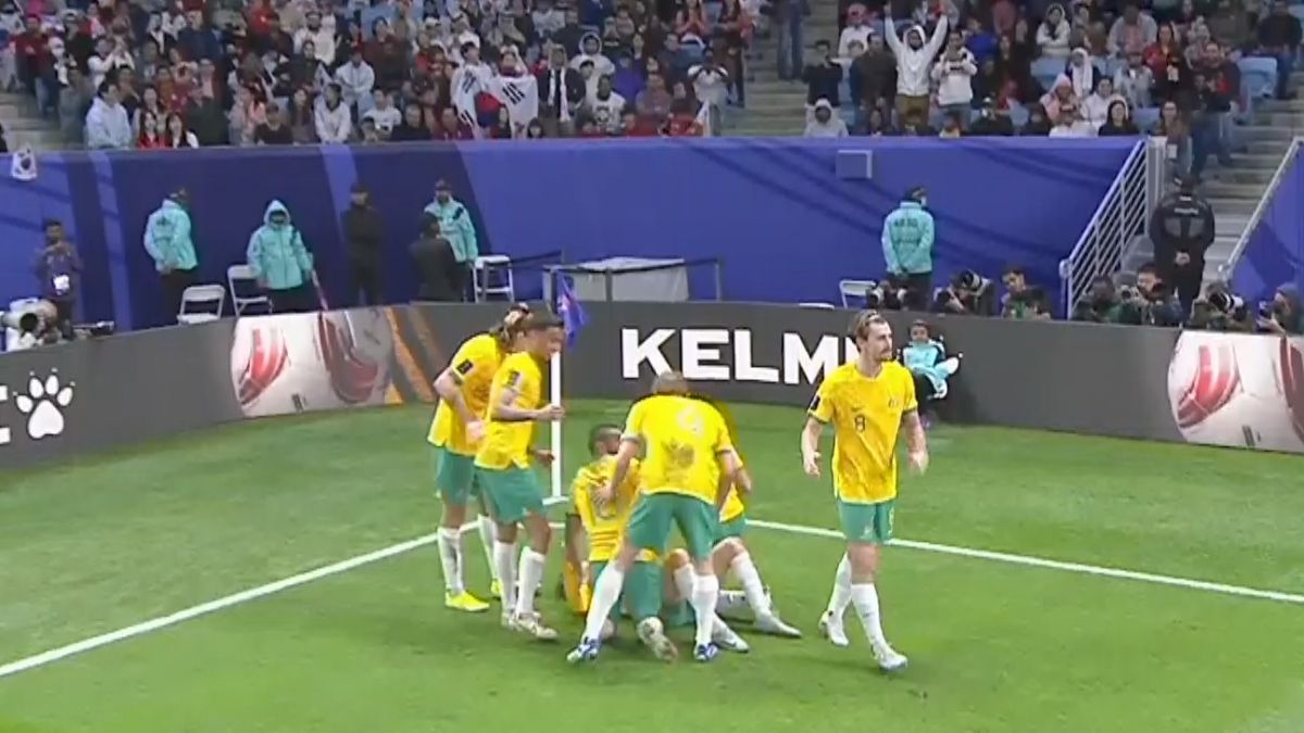 گل اول استرالیا به کره جنوبی (کریگ گودوین)