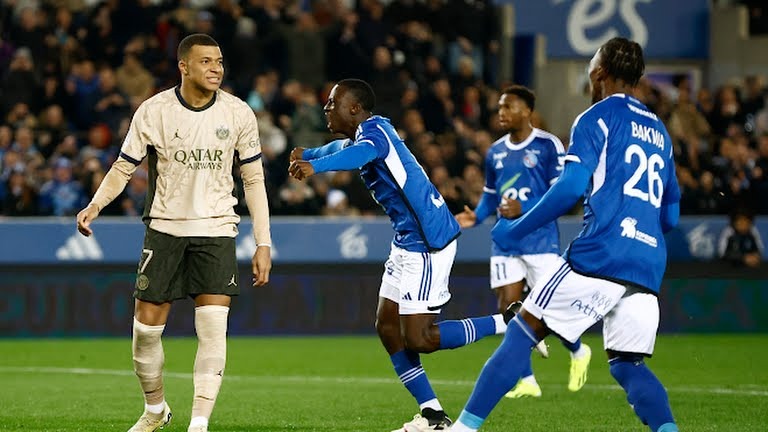 باورنکردنی/ بدترین تصویربرداری تاریخ فوتبال حین ضربه پنالتی امباپه مقابل استراسبورگ