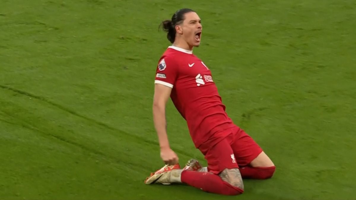 گل سوم لیورپول به برنلی (نونیز)