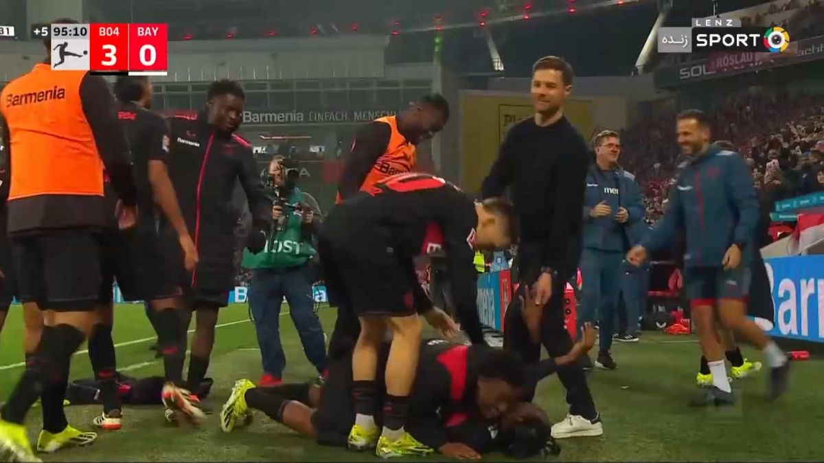 گل سوم بایر لورکوزن به بایرن مونیخ (فریمپونگ)