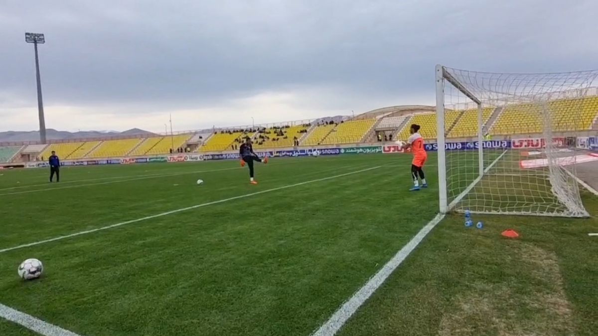 اختصاصی/ گرم کردن بازیکنان شمس آذر و استقلال خوزستان