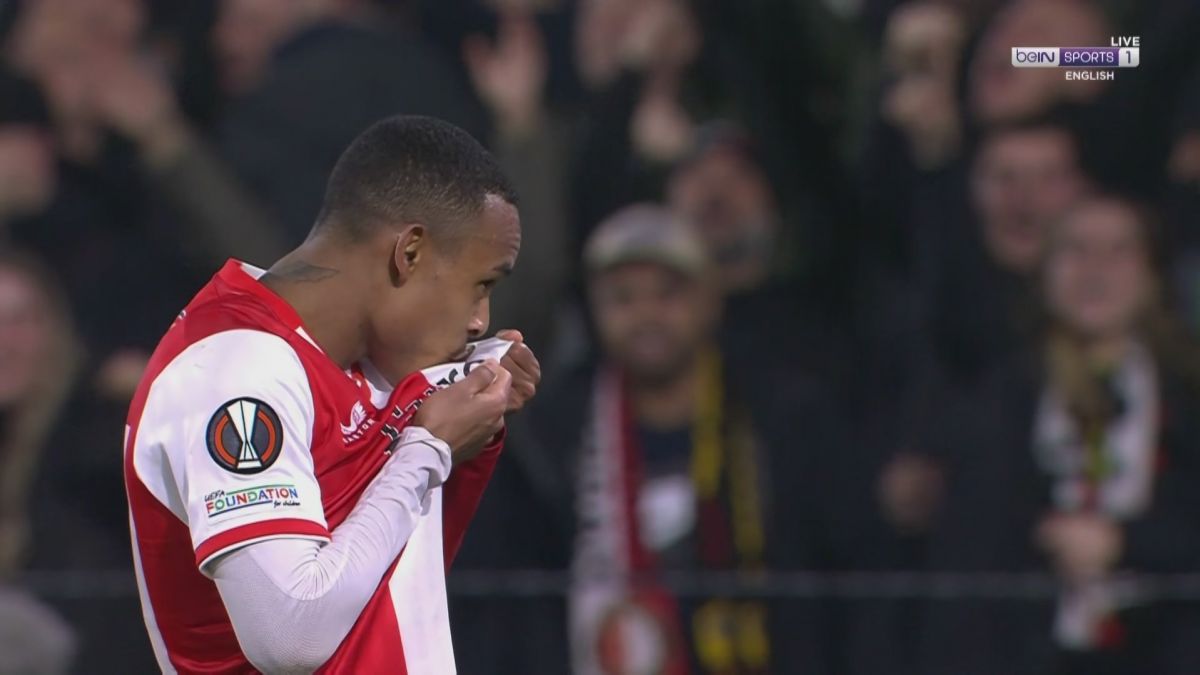 گل اول فاینورد به رم (پایکسآئو)