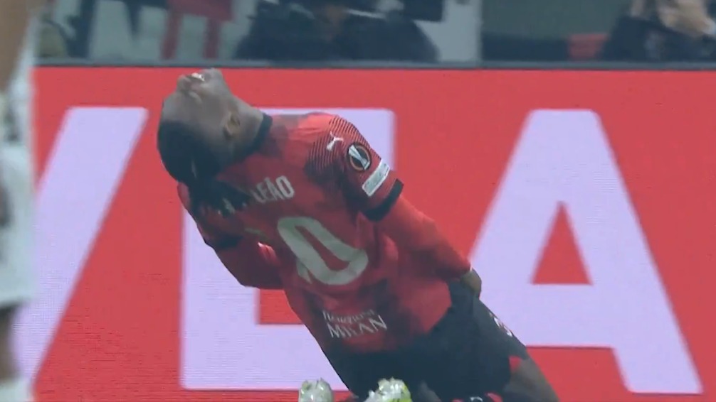 گل سوم میلان به رن (رافائل لیائو)