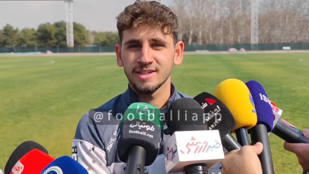 اختصاصی/ مهدی گودرزی بازیکن هوادار: در مورد رفتن به پرسپولیس تابع تصمیمات باشگاه هستم