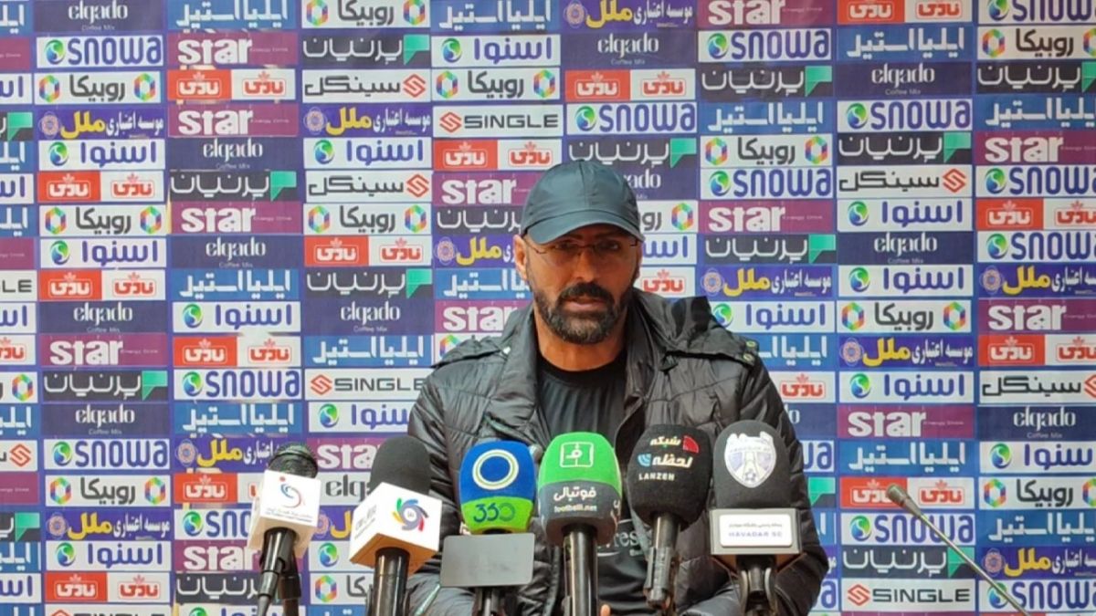 اختصاصی/ نشست خبری حمید عبداللهی مربی هوادار قبل از بازی با شمس آذر