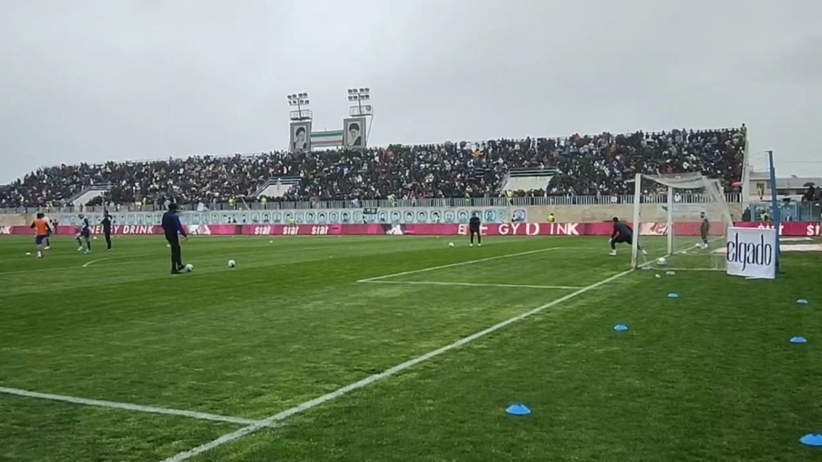 اختصاصی/ گرم کردن بازیکنان ملوان و استقلال