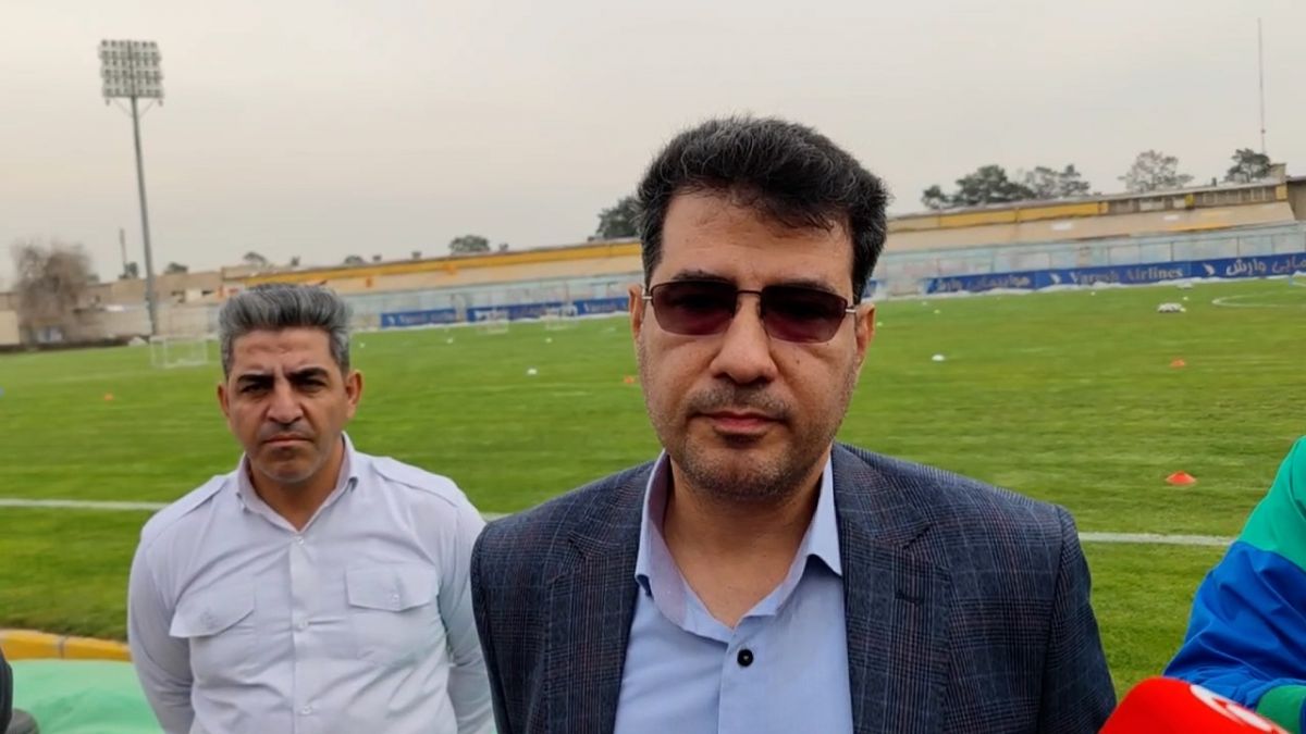 اختصاصی/ گفت و گوی خبرنگاران با حمیدرضا بایندریان مدیرعامل باشگاه نساجی در حاشیه تمرین امروز این تیم