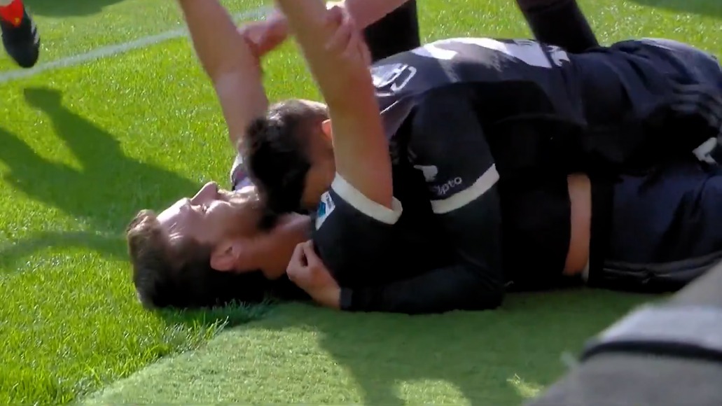 گل سوم یوونتوس به فروزینونه (روگانی در دقیقه 95)