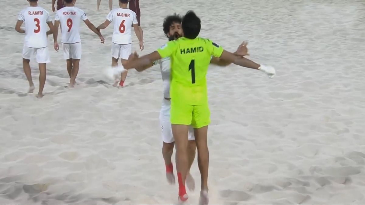 گل دوم ساحلی ایران به بلاروس (برگردان موحد محمد پور)