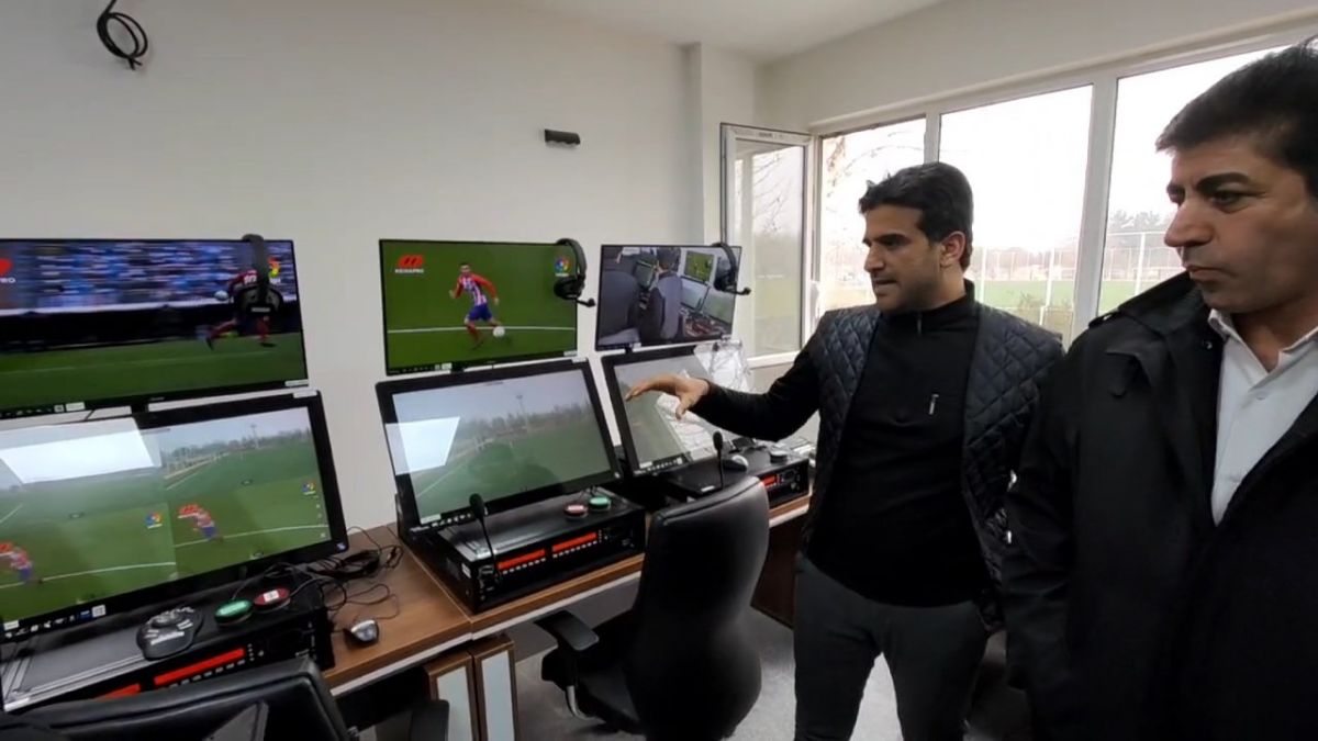 اختصاصی/ آشنایی با امکانات موجود در اتاق آموزش VAR در مرکز ملی فوتبال