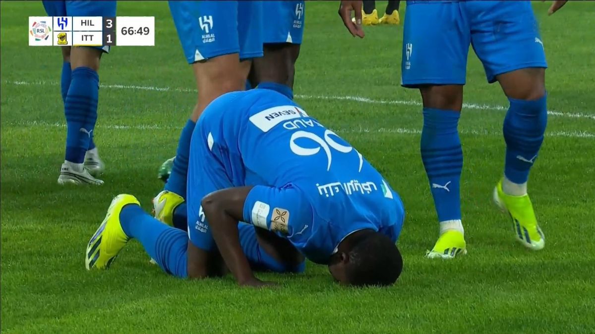 گل سوم الهلال به الاتحاد (عبدالحمید)