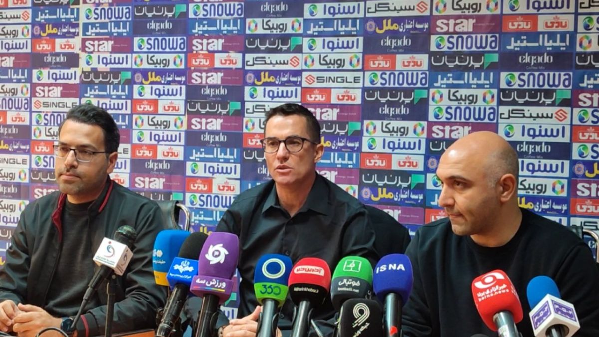 اختصاصی/ نشست خبری اوسمار سرمربی پرسپولیس قبل از دیدار با نفت و گاز گچساران