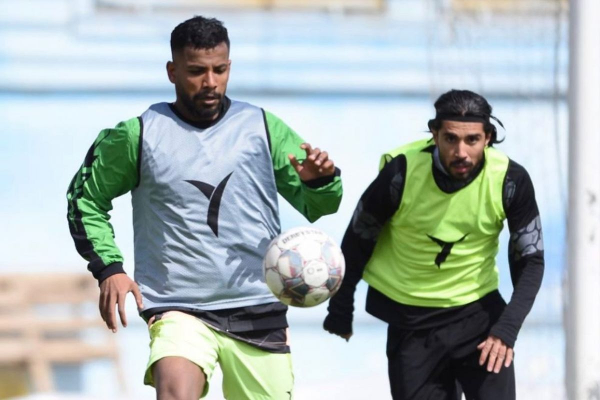 مهاجم جوان پرسپولیس به شمس آذر پیوست