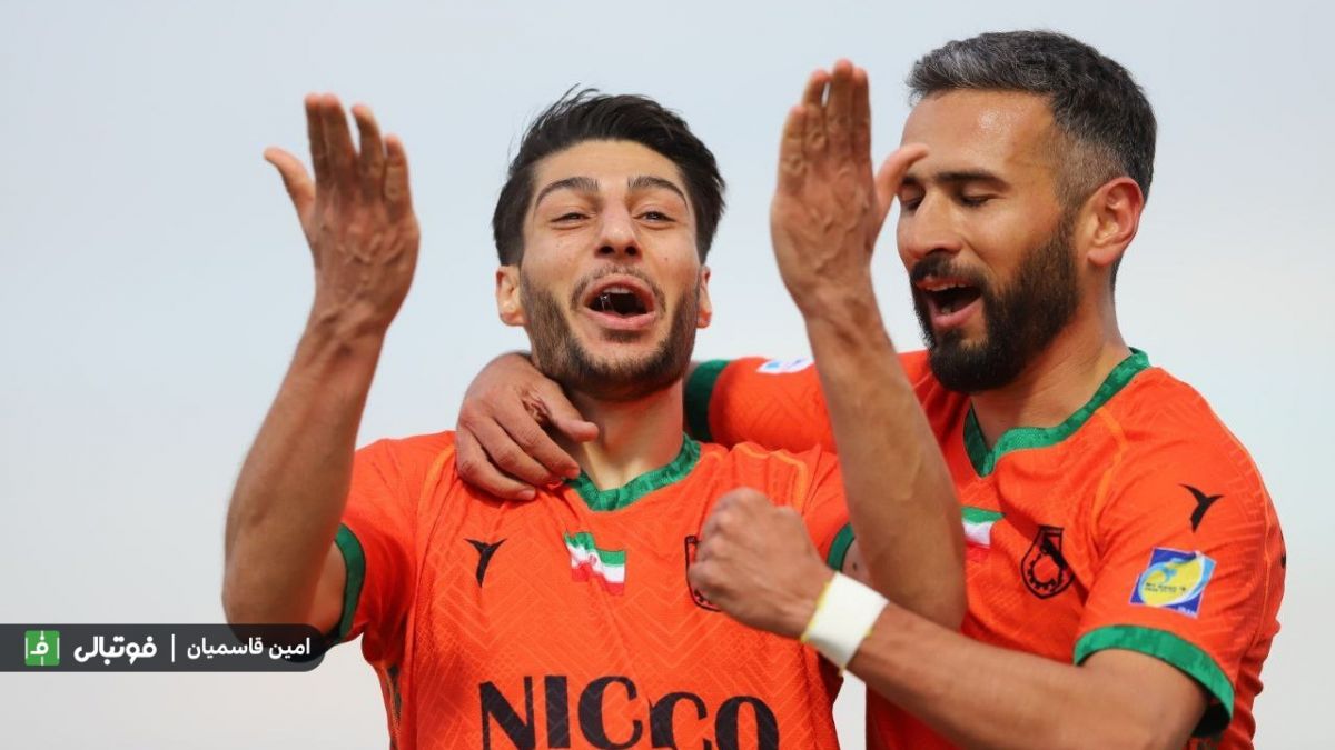 مس رفسنجان 2 - استقلال صفر| محمد، منتظرِ استقلال بود/ مس با محرم، طلا شد