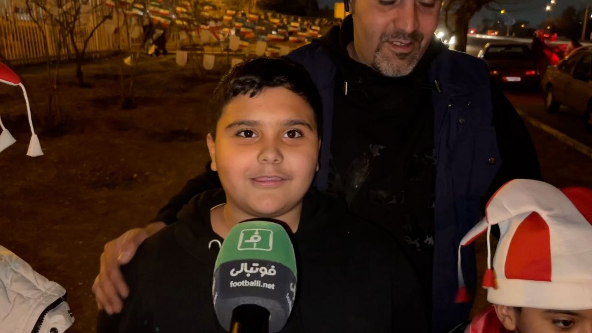 اختصاصی/ گفت و گو با خانواده پرسپولیسی قبل از شروع مسابقه با نفت و گاز گچساران