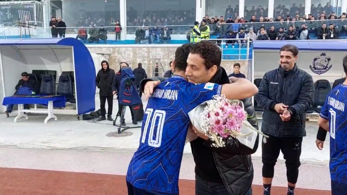 اختصاصی/ گرم کردن بازیکنان دو تیم ملوان - گل گهر و مراسم ابتدای شروع بازی