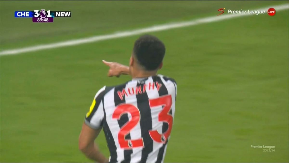 گل دوم نیوکاسل به چلسی (مورفی)