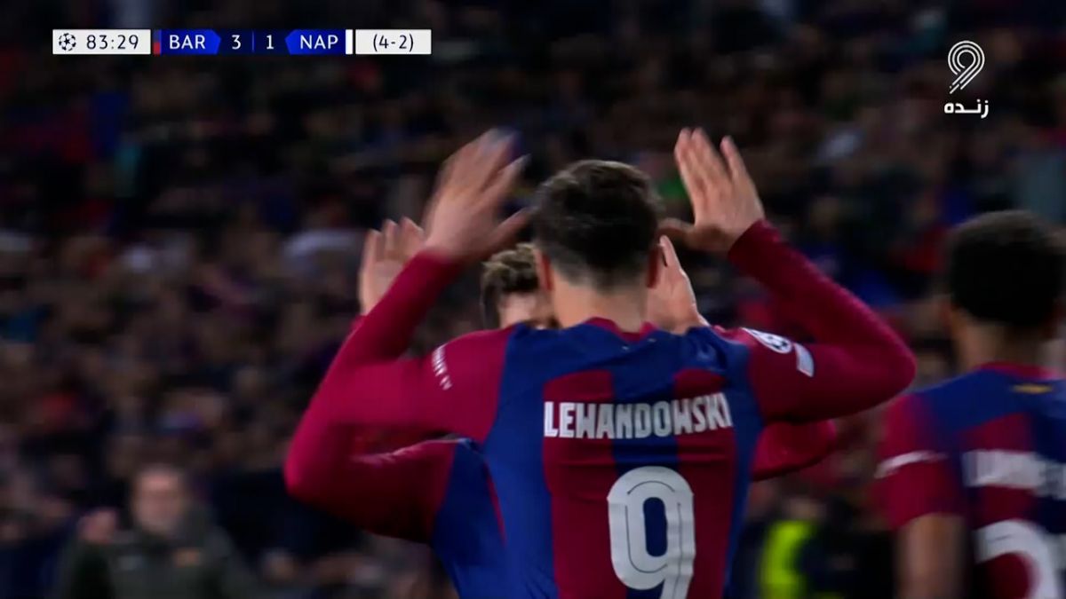گل سوم بارسلونا به ناپولی (رابرت لواندوفسکی)