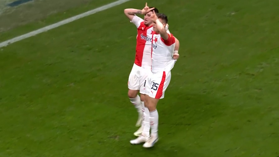 گل اول اسلاویا پراگ به میلان (ژوراسک)