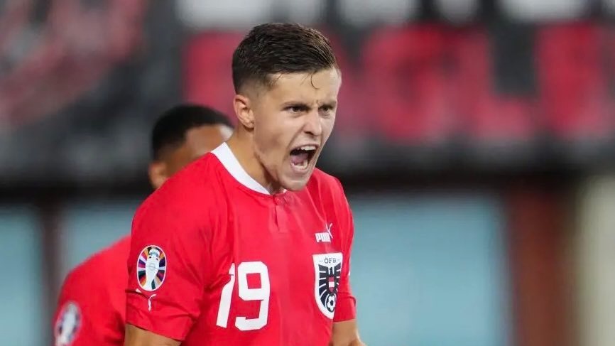 گل اول اتریش به اسلواکی در ثانیه 5 توسط کریستوف بوامگارتنر