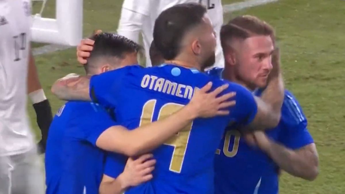 گل دوم آرژانتین به کاستاریکا (مک آلیستر)