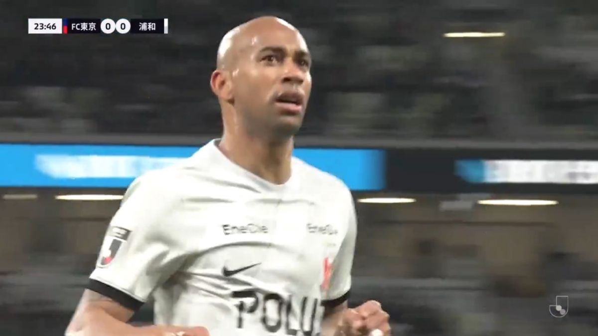 گل اول اوراوا ردز به اف سی توکیو (سوپرگل 50 متری سانتانا)