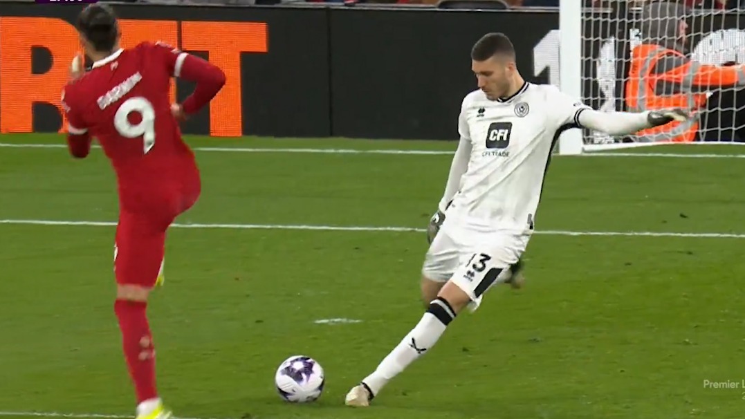 گل اول لیورپول به شفیلدیونایتد (نونیز - اشتباه دروازه بان)