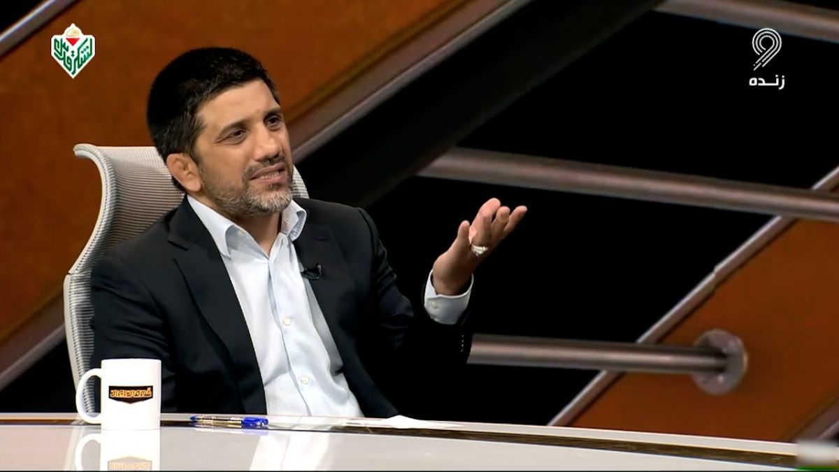 قهرمان ایران/ عذرخواهی های عجیب و پی در پی پیمان یوسفی روی آنتن زنده از علیرضا دبیر