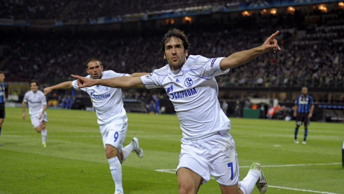 نوستالژی/ اینتر 2-5 شالکه (سوپرگل استانکوویچ از وسط زمین به نویر)