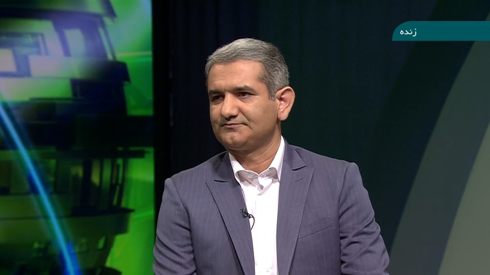 مجله فوتبال/ سیدعلی: مشکل اصلی ورود VAR نیست، مشکل این است که هواداران فوتبال هنوز فرهنگ و طرز استفاده از VAR را نمی دانند