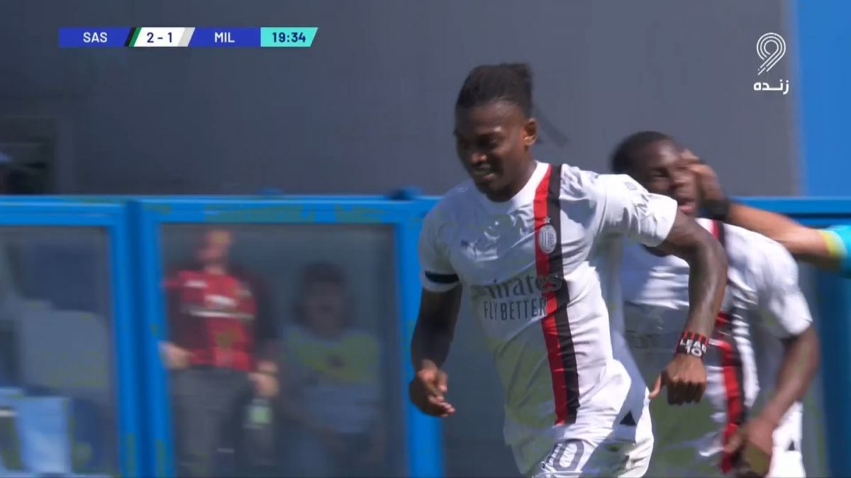 گل اول میلان به ساسولو (لیائو)