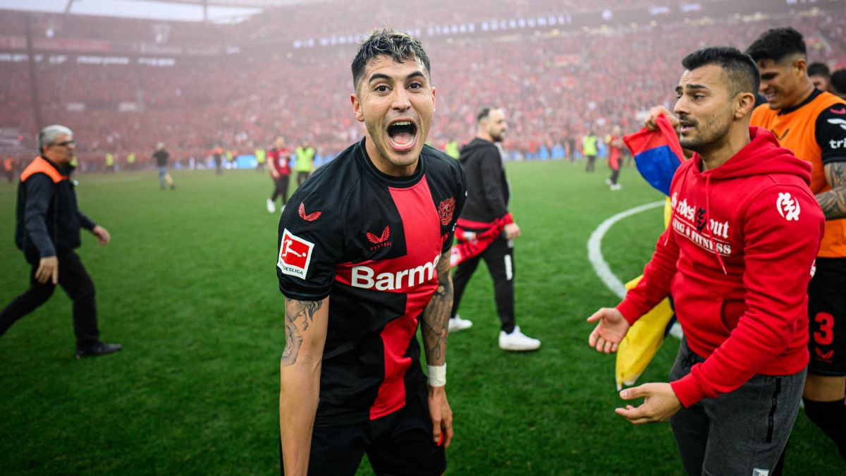 خلاصه بازی بایر لورکوزن 5-0 وردربرمن (قهرمانی لورکوزن در بوندسلیگا)