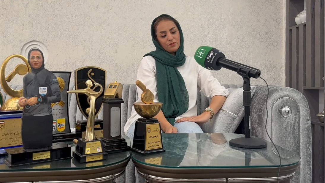 اختصاصی/ گفت و گو با سلطنت نوروزی داور بین المللی فوتبال درباره خداحافظی اش از داوری