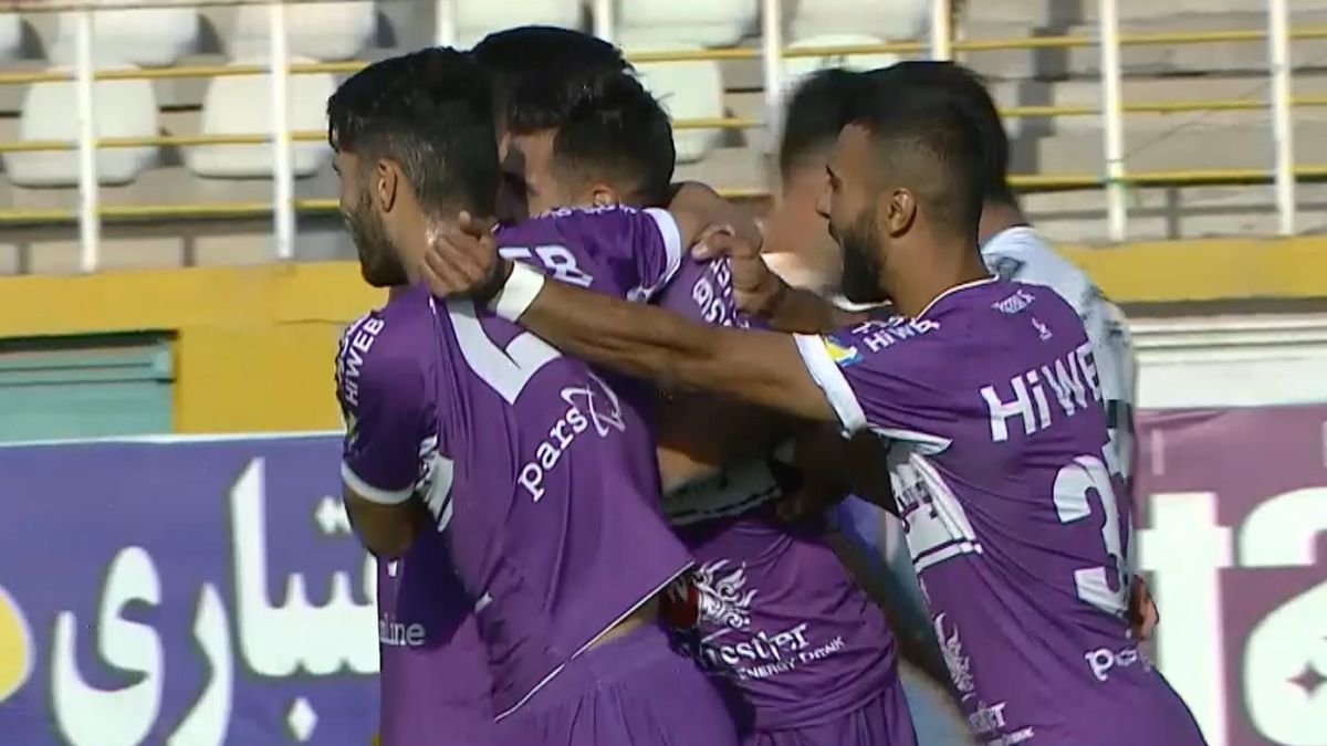 گل اول هوادار به پیکان (محسن سفید چقایی)