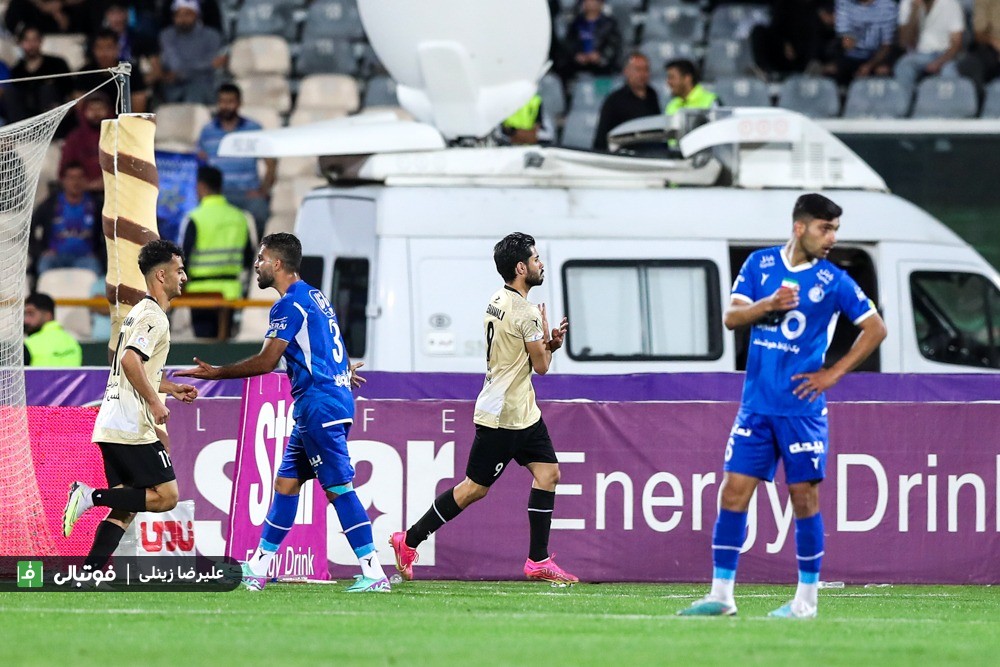 به جامانده از بازی استقلال و شمس آذر؛ آبیها بهترین خط دفاعی را به پرسپولیس دادند