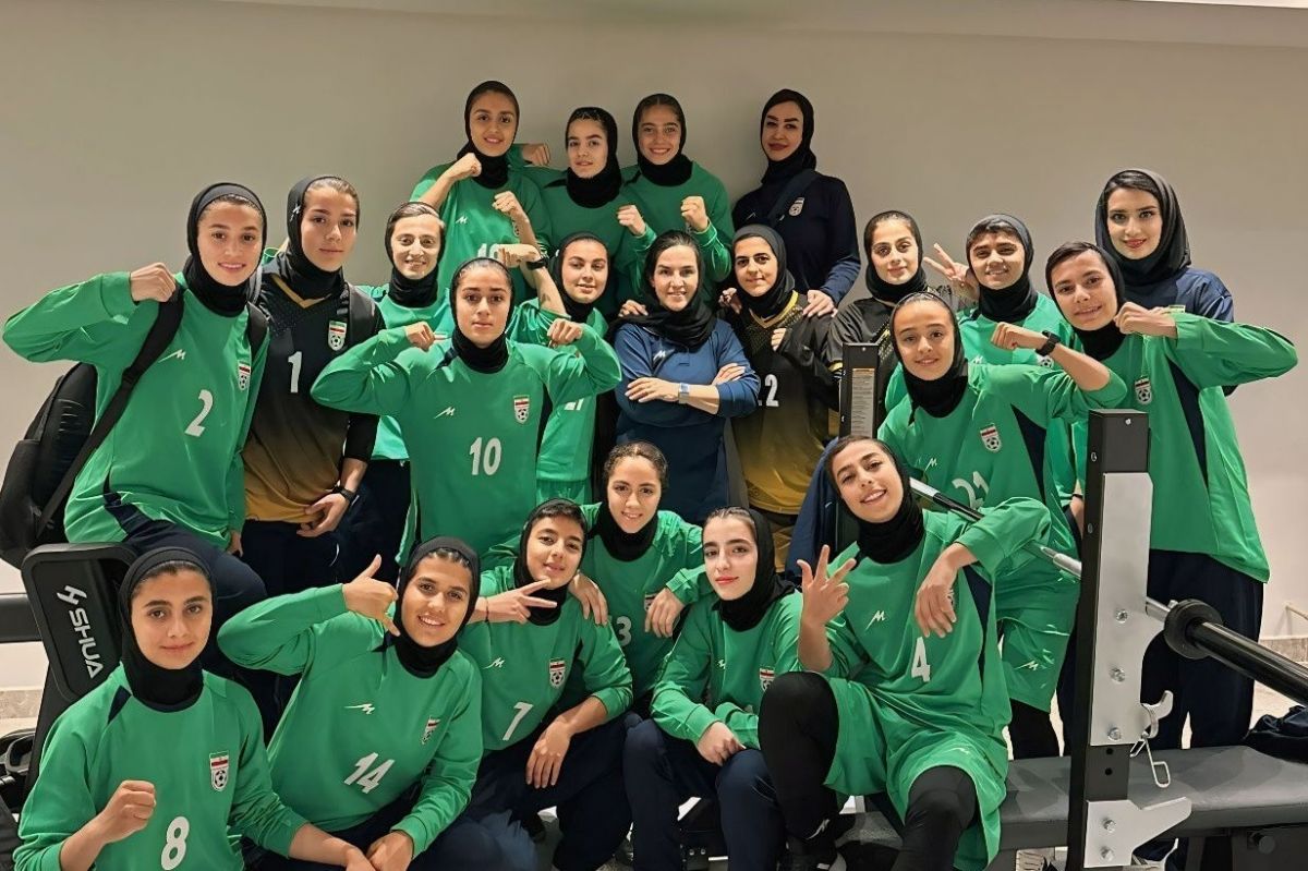 کامبک جذاب شاگردان جهان نجاتی در کافای دختران