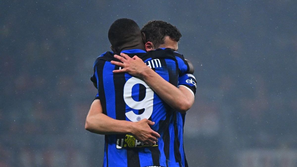 خلاصه بازی میلان 1-2 اینتر (قهرمانی اینتر در سری آ)