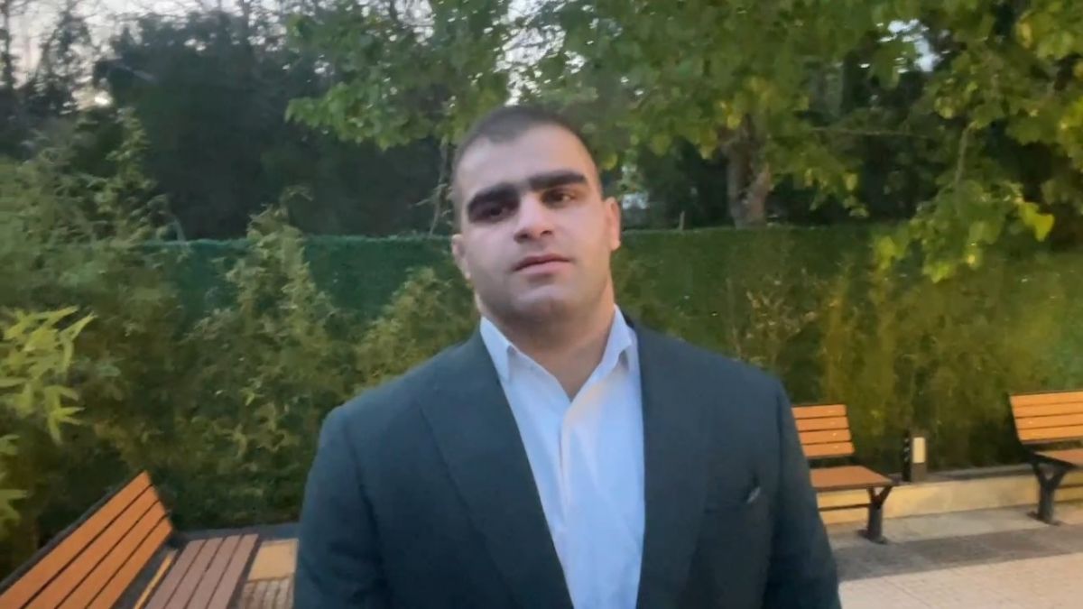 اختصاصی/ صحبتهای امین میرزازاده قهرمان مسابقات جهانی کشتی فرنگی در سال 2023، قبل از شروع مراسم اختتامیه جشنواره قهرمان ایران