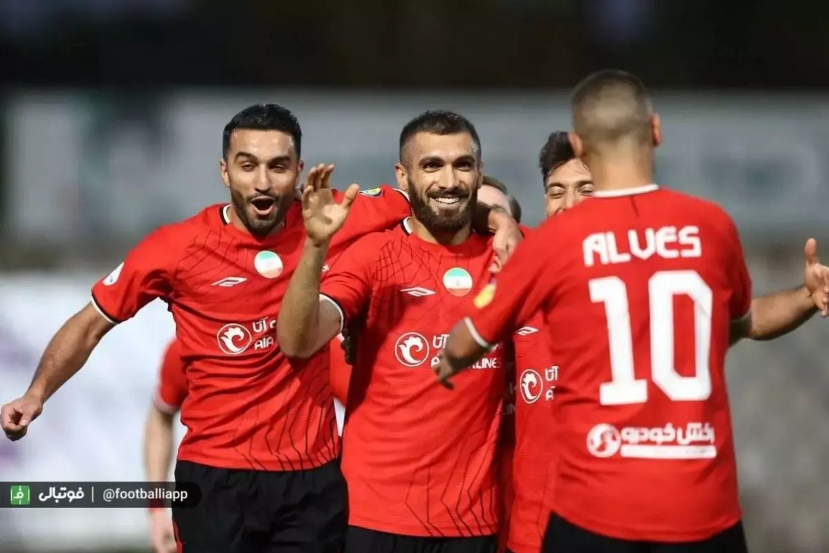 بازیکن تراکتور محروم نیست