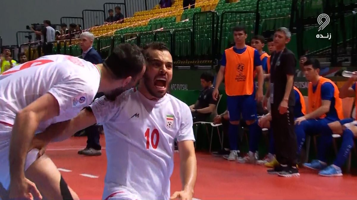 گل اول فوتسال ایران به ازبکستان (گل به خودی)