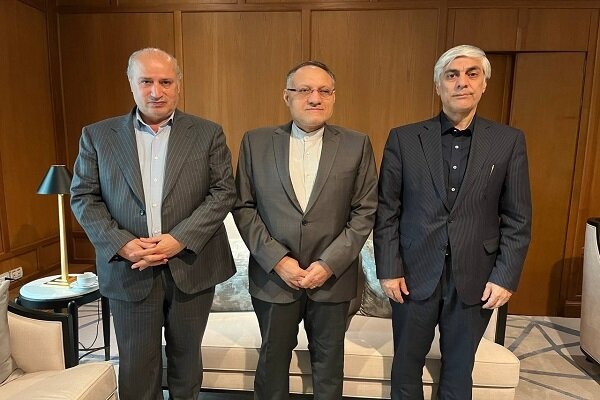 ورود وزیر ورزش به تایلند با استقبال سفیر ایران و رییس فدراسیون فوتبال