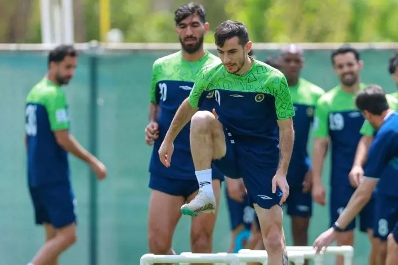 در آستانه بازی حساس با پرسپولیس؛ اسدی و احمدزاده به تمرینات سپاهان برگشتند
