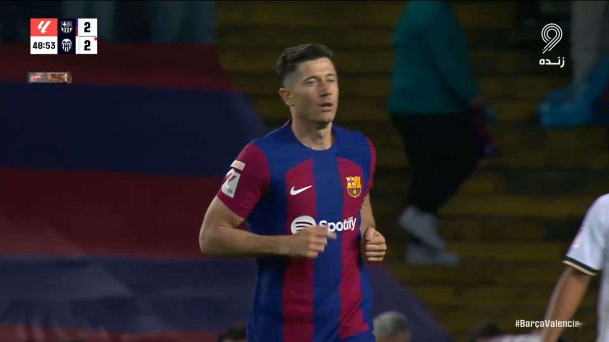 گل دوم بارسلونا به والنسیا (لواندوفسکی)
