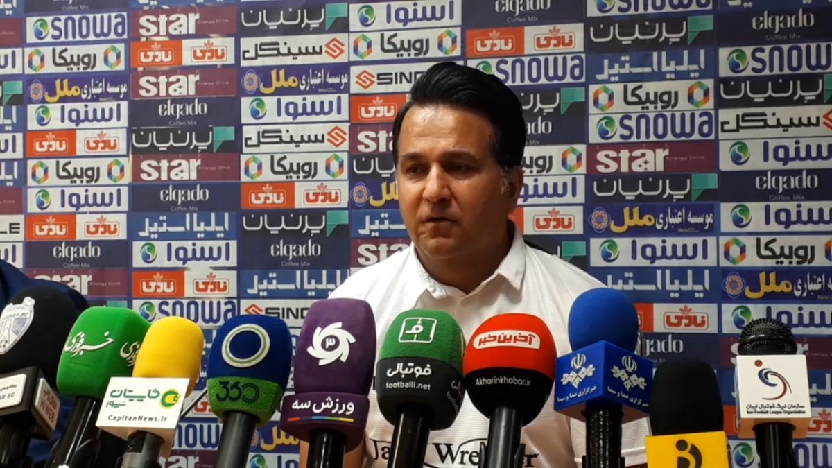 اختصاصی/ نشست خبری قبل از دیدار هوادار - صنعت نفت