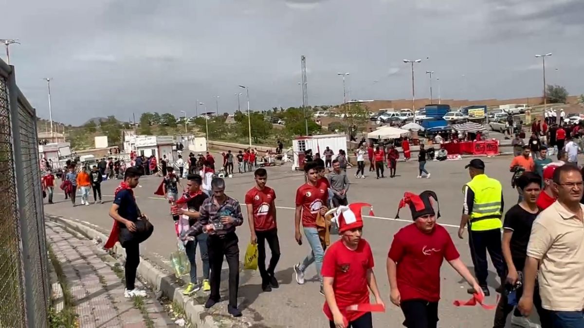 اختصاصی/ خلوتی گیتهای ورزشگاه یادگار امام(ره) تبریز در فاصله سه ساعت تا آعاز بازی با استقلال