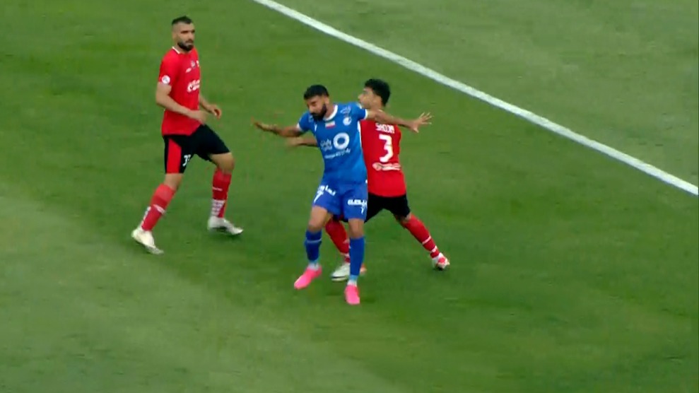 برخورد خشن مهرداد محمدی با شجاع خلیل زاده